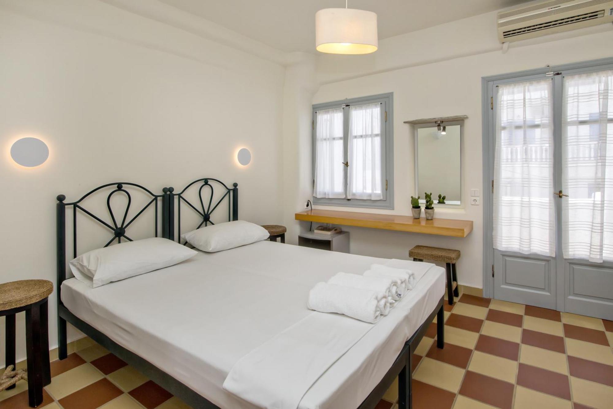 Onar & Hotel 2*